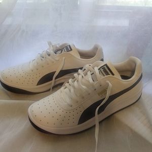 Puma tennis shoes
